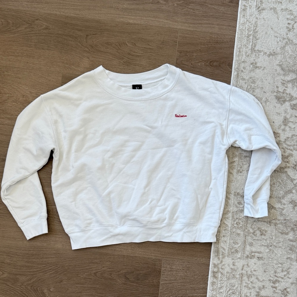 Realisation Par white crewneck sweatshirt